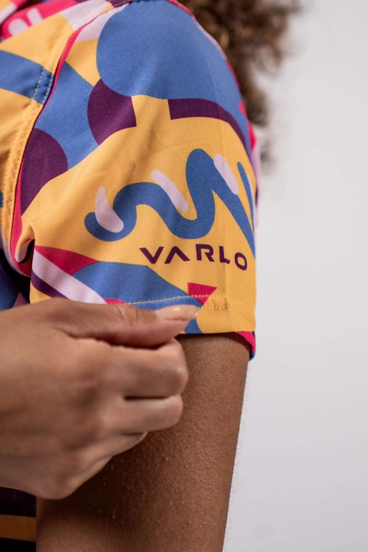 Touring Tech Button Cycling Shirt (Maestro Multi) - Women's